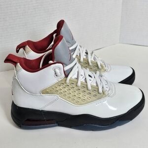 NIKE AIR JORDAN MAXIN 200 Red Patent White Sneakers Youth 6.5